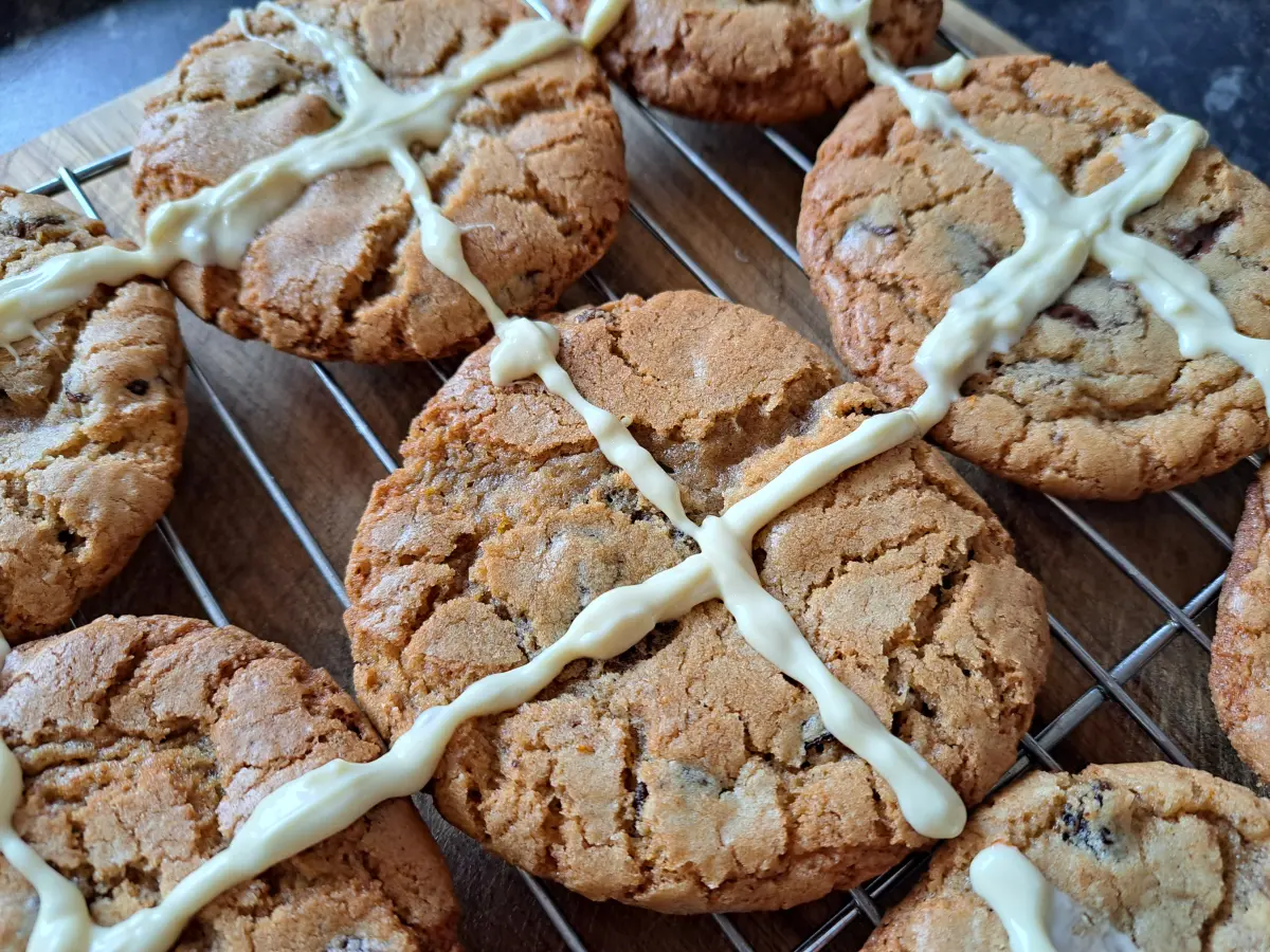 Hot Cross Cookies