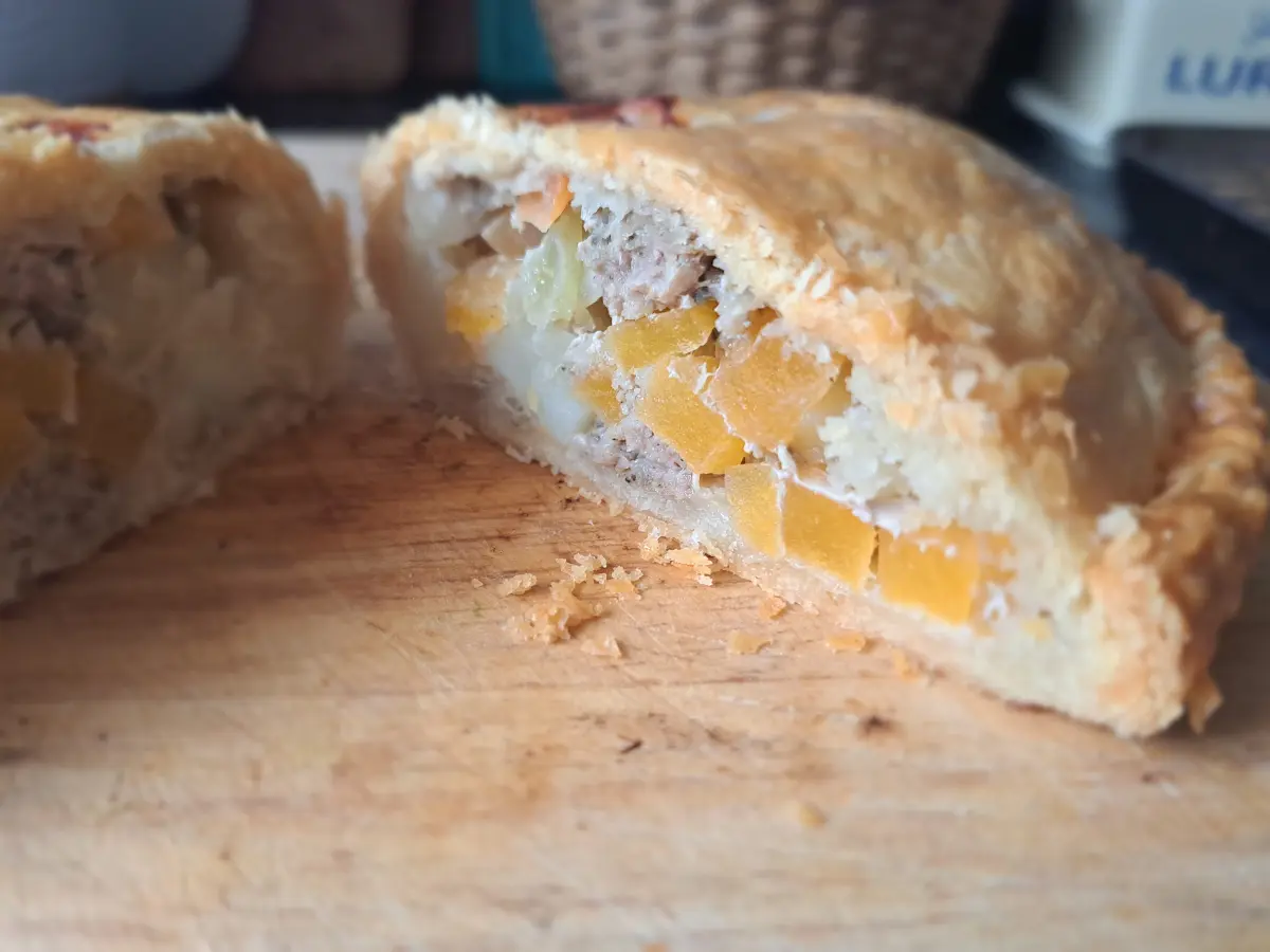 Pork, Apple & Sage Pasty