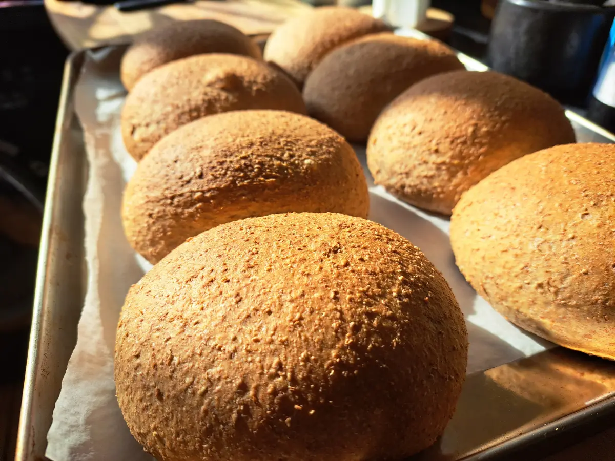 Super-Soft Wholemeal Sandwich Buns