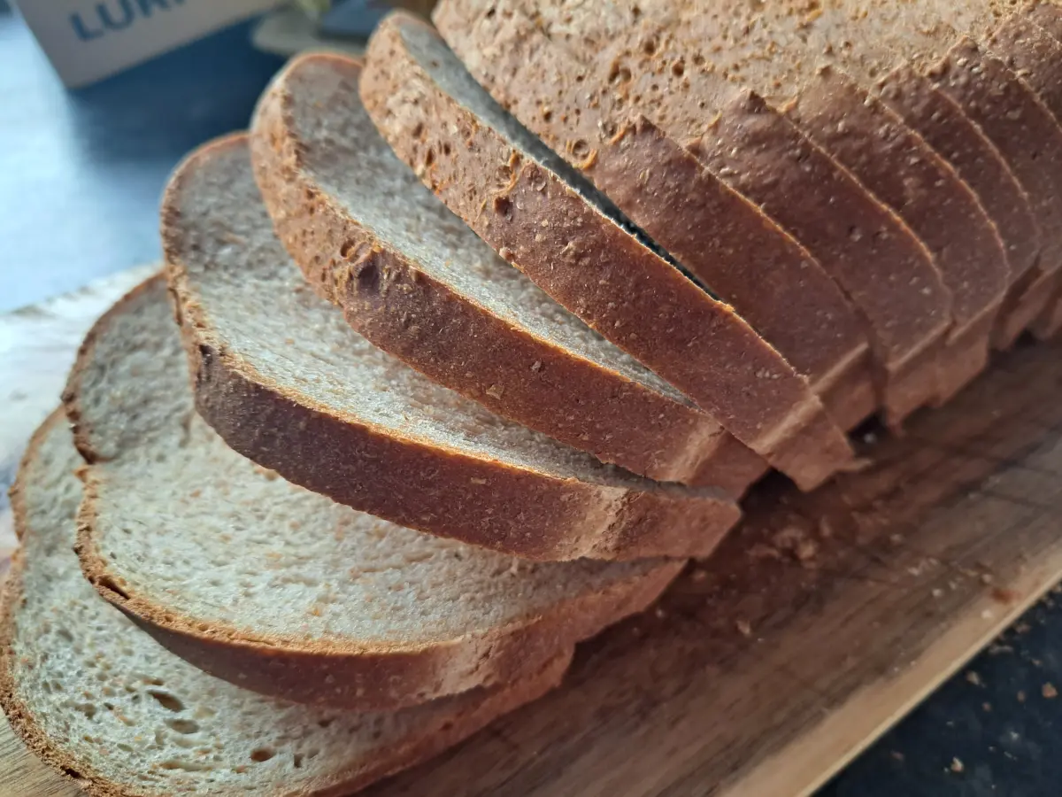 Easy Wholemeal Bread